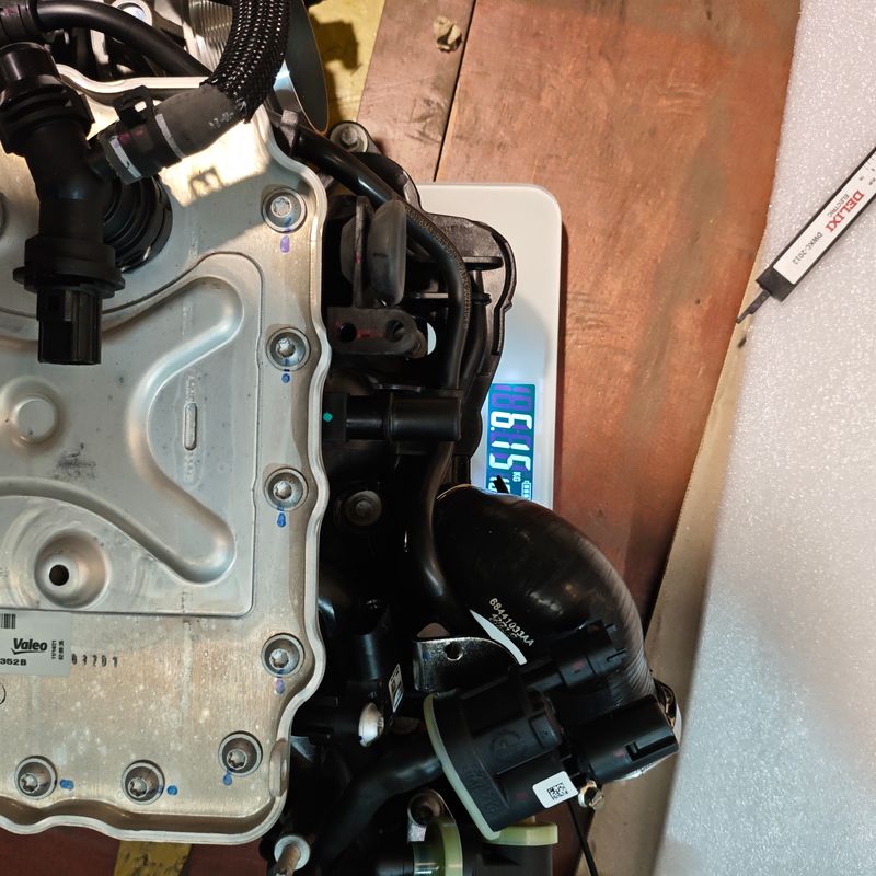 Bracket On The Right Radiator Frame