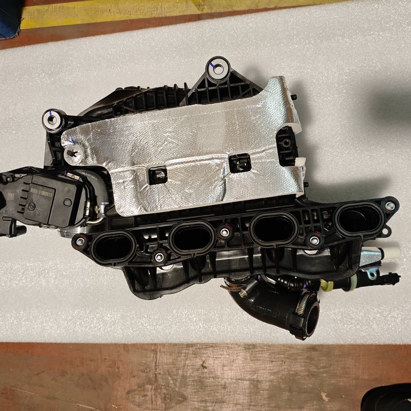 Right Rear Upper Suspension Right Rear Upper Suspension